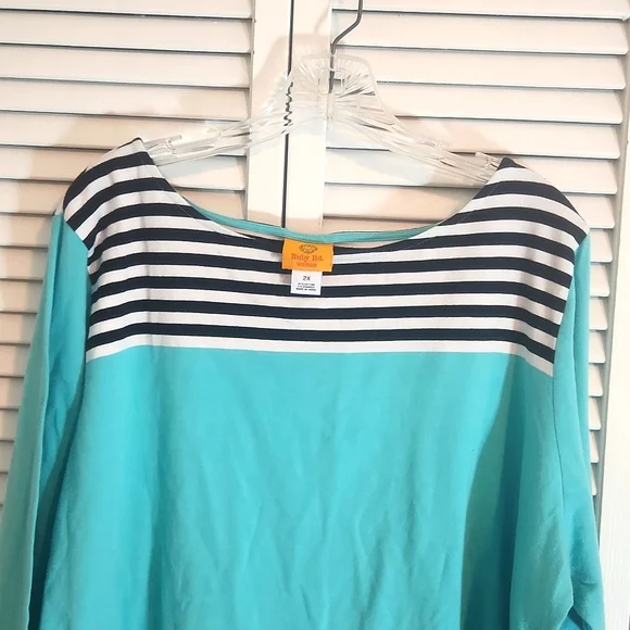 Ruby Rd. Turquoise Top - Picture 3 of 5